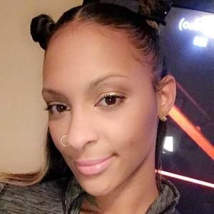 Meet your Posher, Ayana